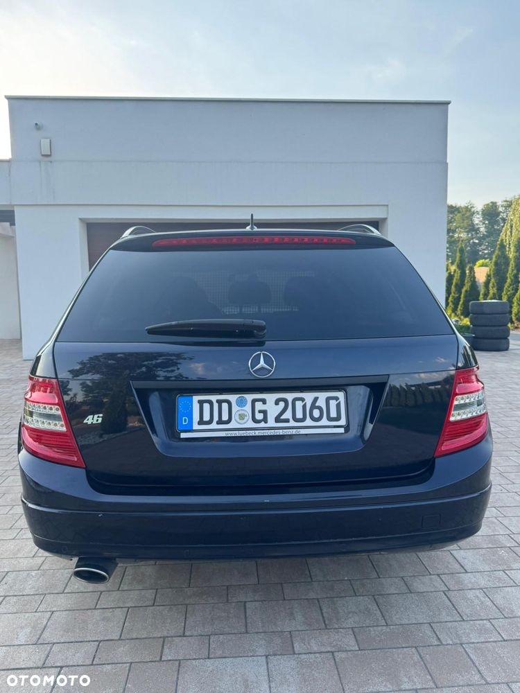 Mercedes-Benz Klasa C 220 CDI DPF Automatik BlueEFFICIENCY Avantgarde - 14