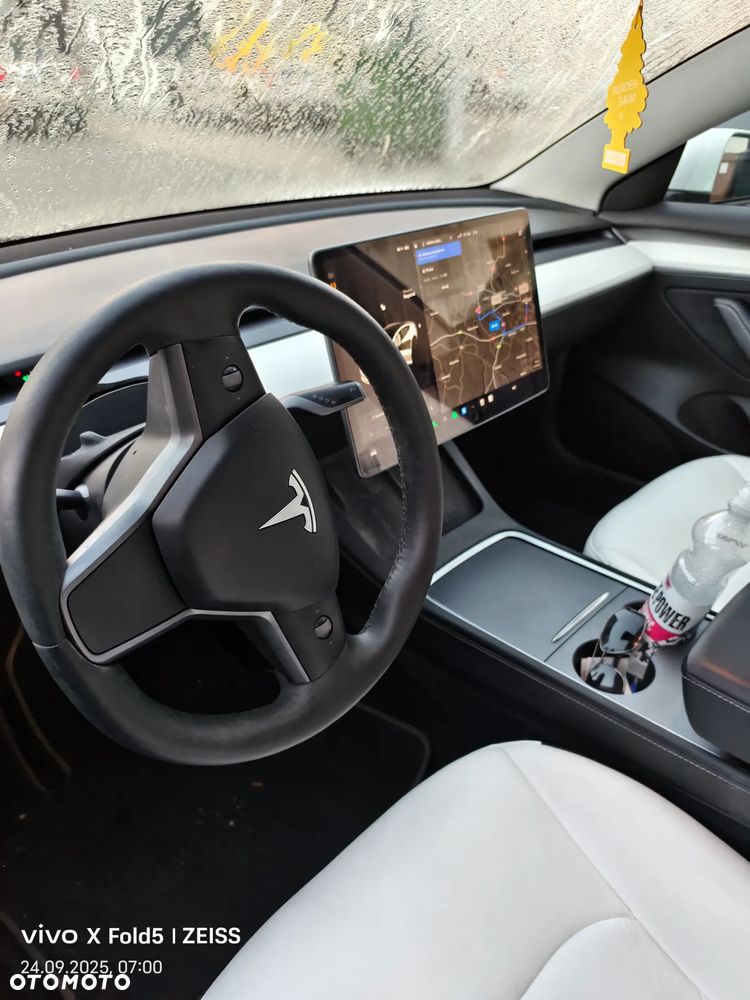Tesla Model 3 Long Range AWD - 5