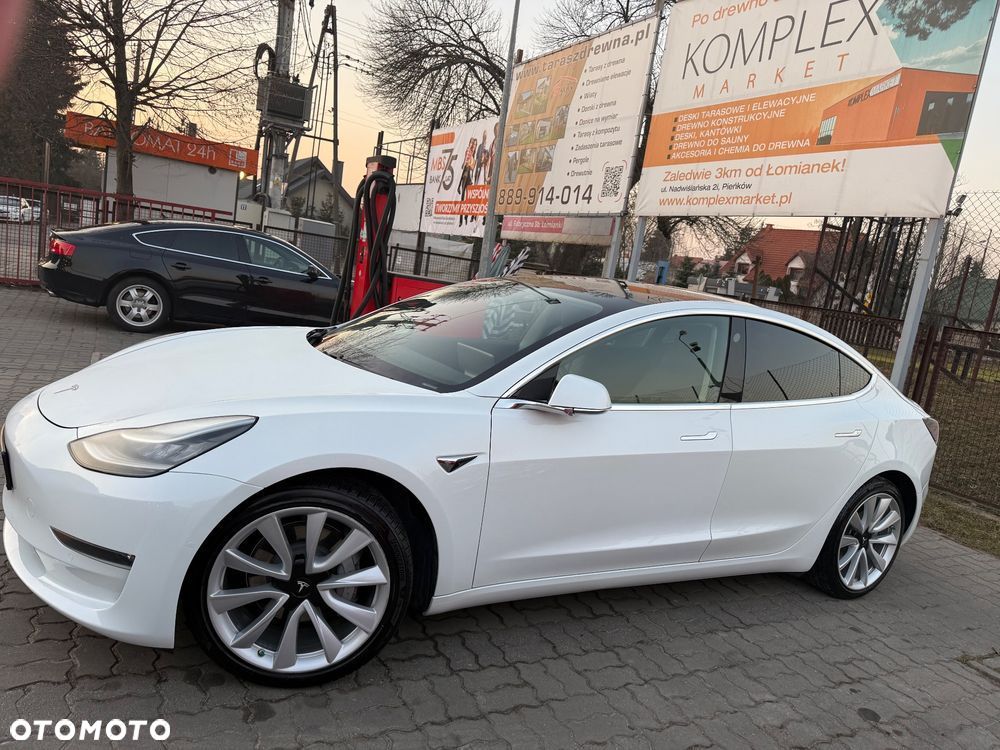 Tesla Model 3 Long Range AWD - 1
