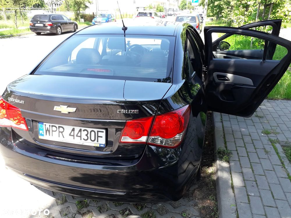 Chevrolet Cruze 1.8 LS+ - 2