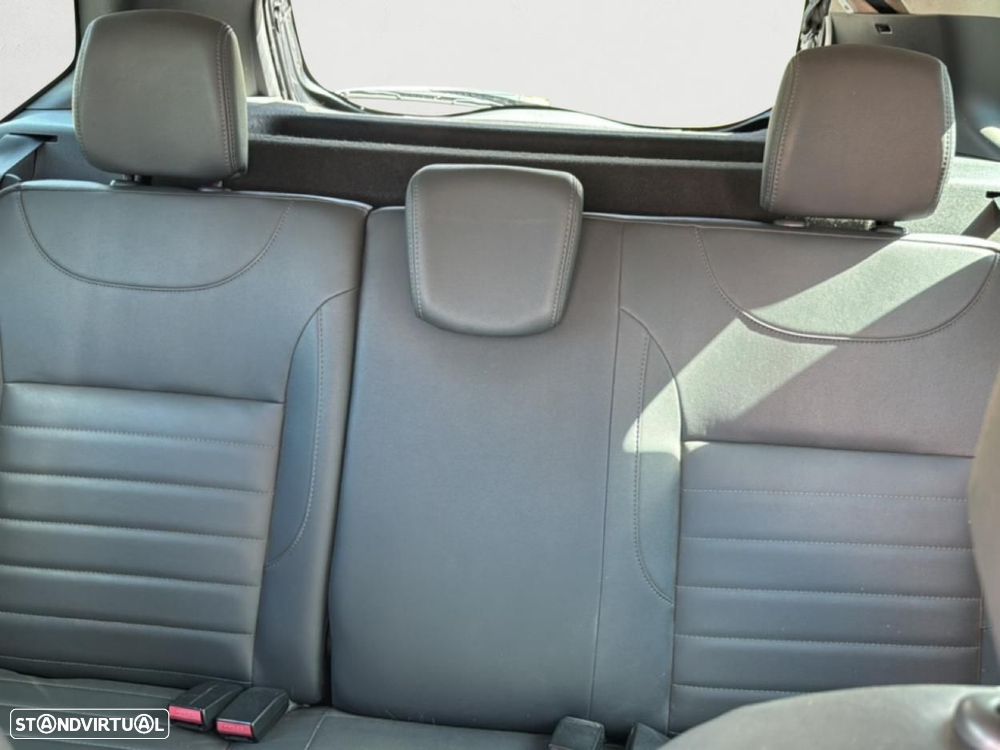 Dacia Duster 1.5 dCi Prestige - 18