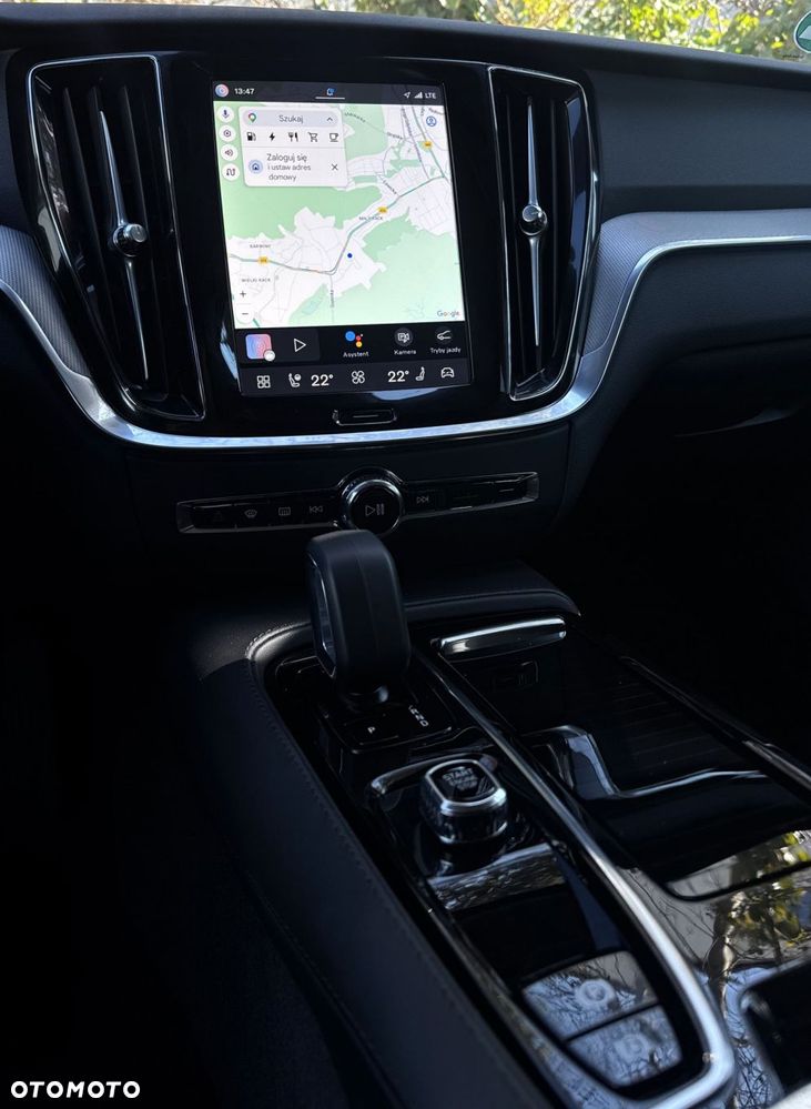 Volvo V60 2025