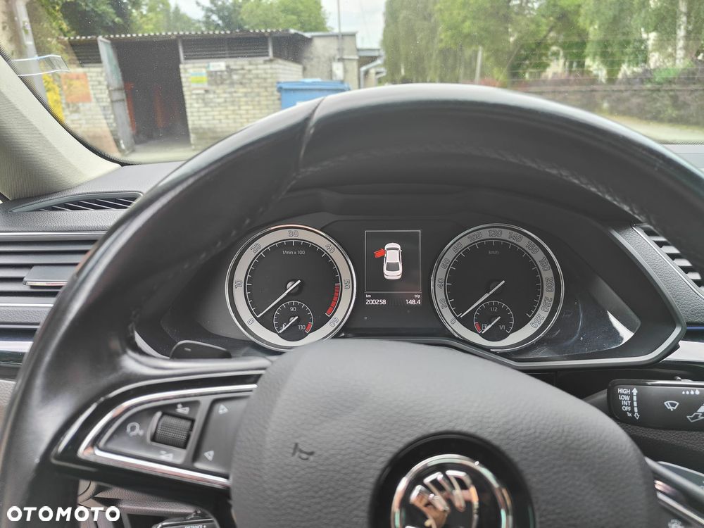 Skoda Superb 2.0 TDI 4x4 L&K DSG - 14