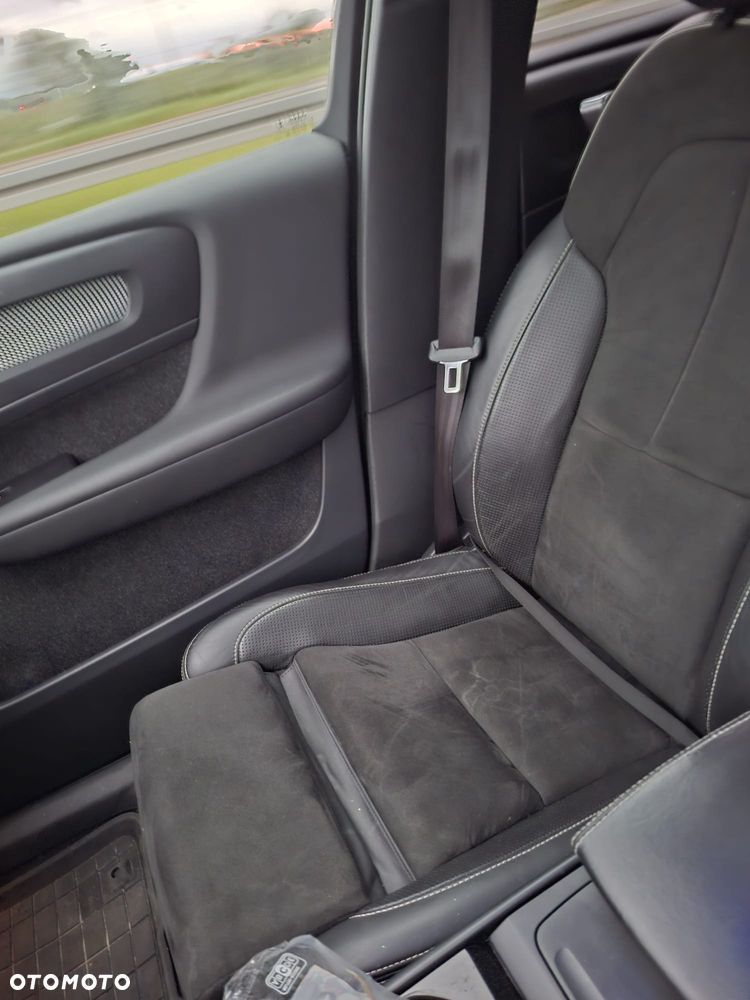 Volvo XC 40 D4 AWD Geartronic R-Design - 4