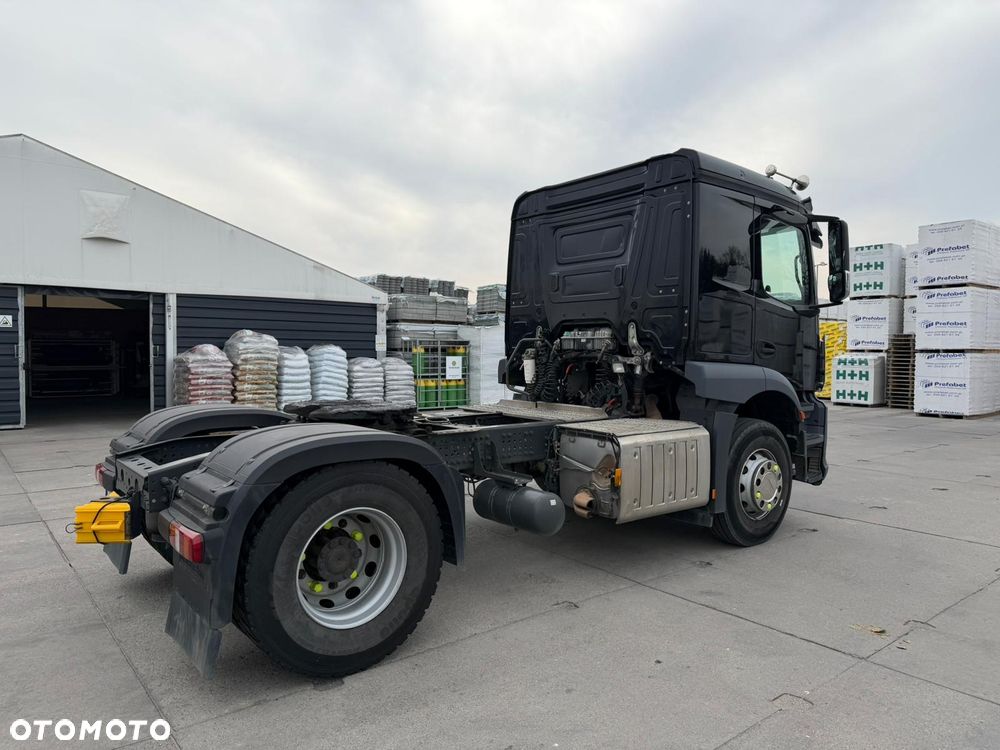 Mercedes-Benz Actros - 5