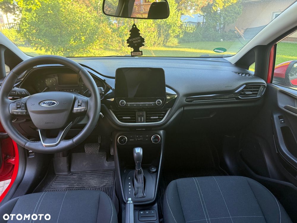 Ford Fiesta - 25