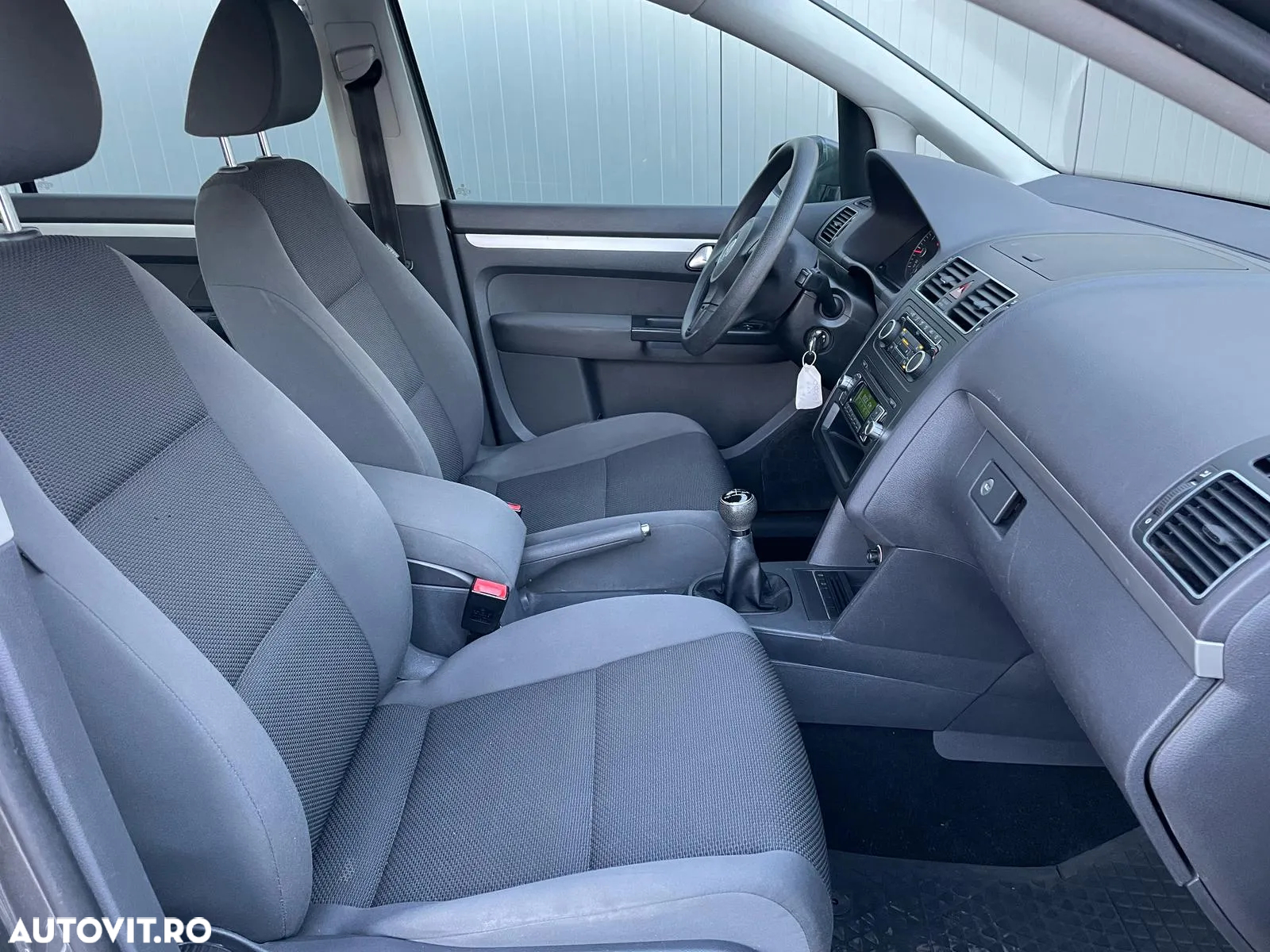 Volkswagen Touran 1.6 TDI BlueMotion Technology Comfortline - 12