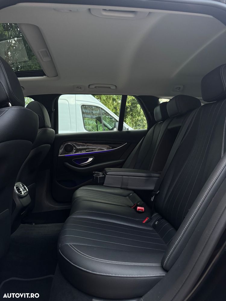 Mercedes-Benz E 300 de 9G-TRONIC Exclusive - 14