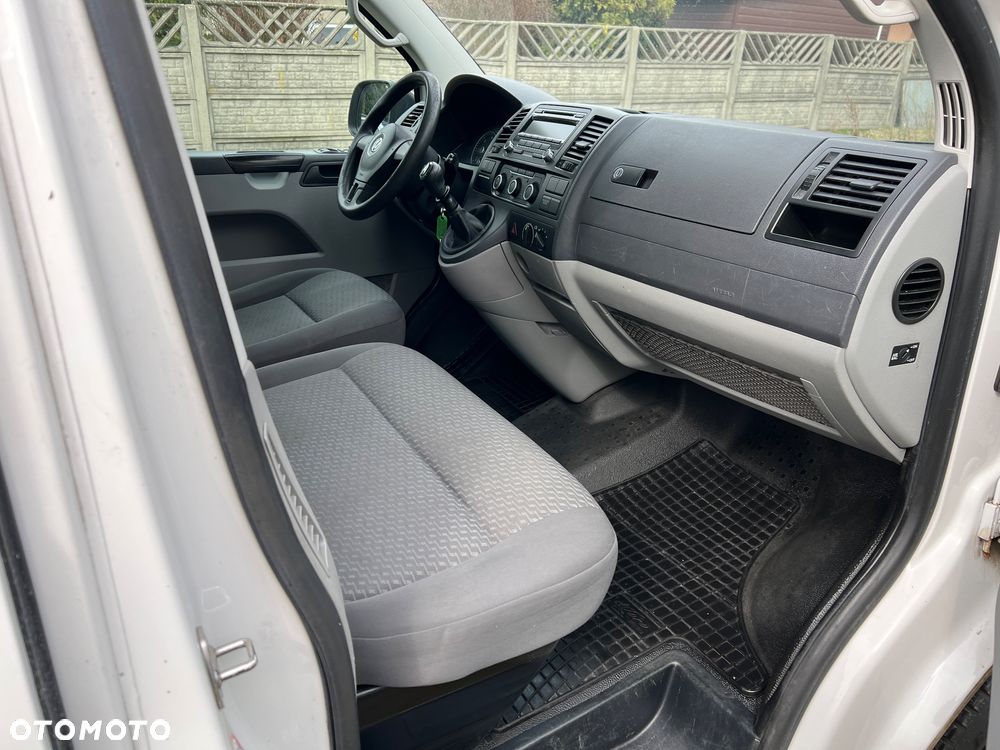 Volkswagen Transporter Caravelle Lang BMT Trendline - 6
