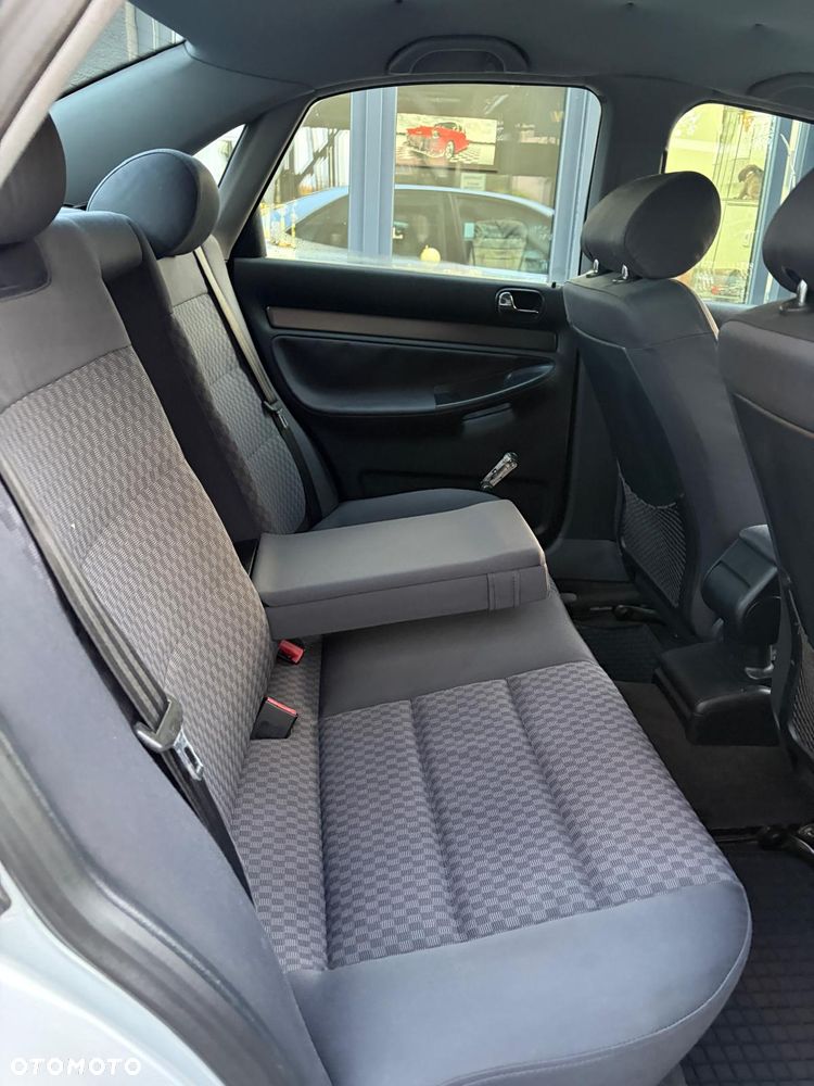 Audi A4 Limousine 1.6 - 18