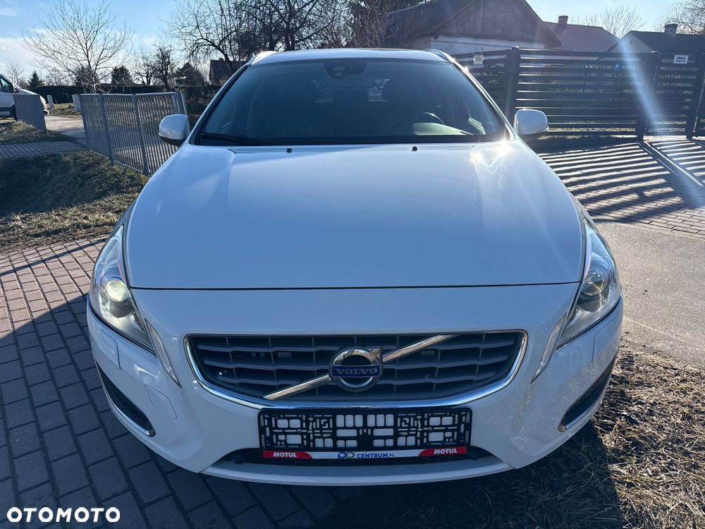 Volvo V60 T6 AWD Geartronic Summum - 5