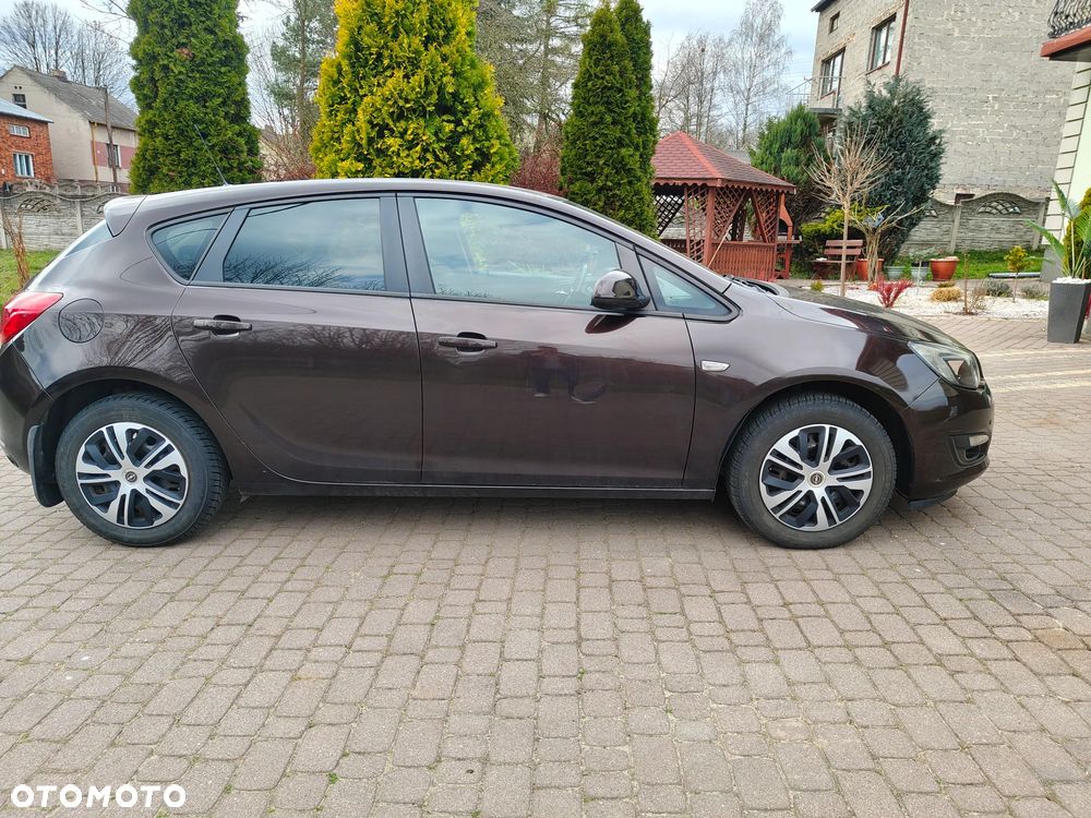Opel Astra 1.6 Enjoy - 4
