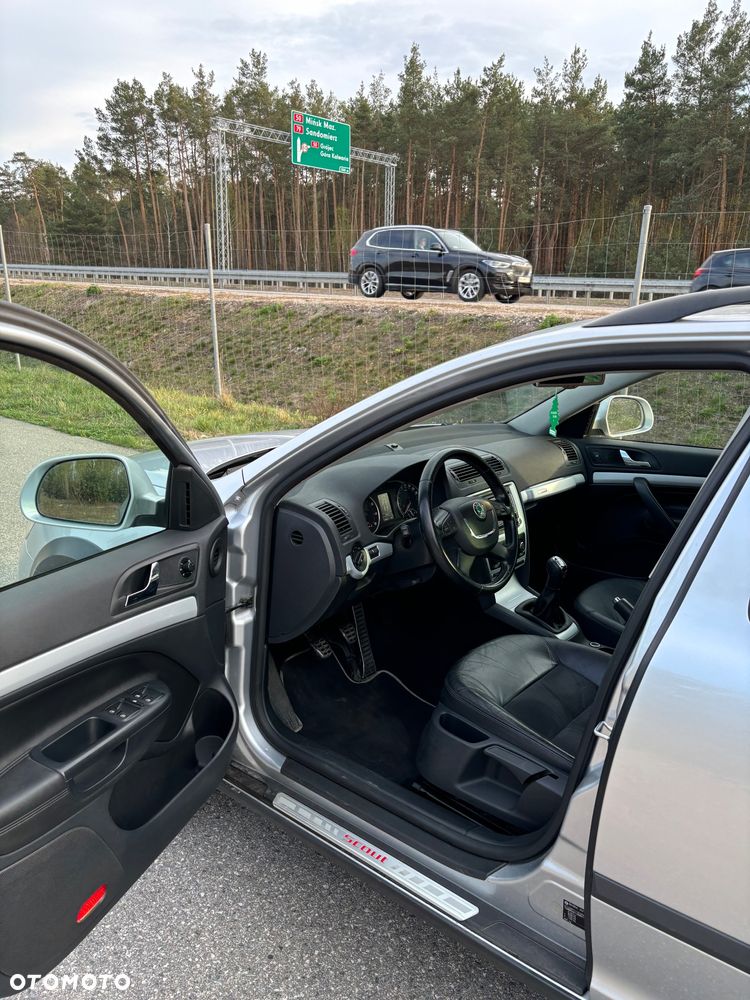 Skoda Octavia Scout 1.8 TSI - 16