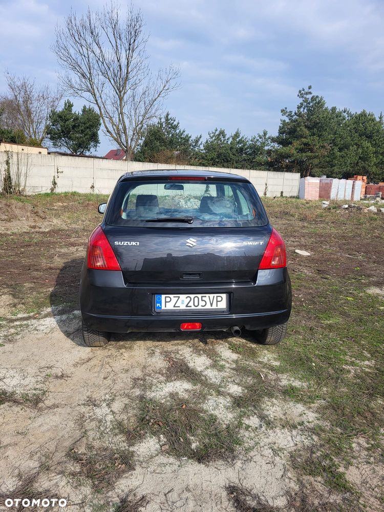Suzuki Swift 1.3 DDiS 16v GLX - 8