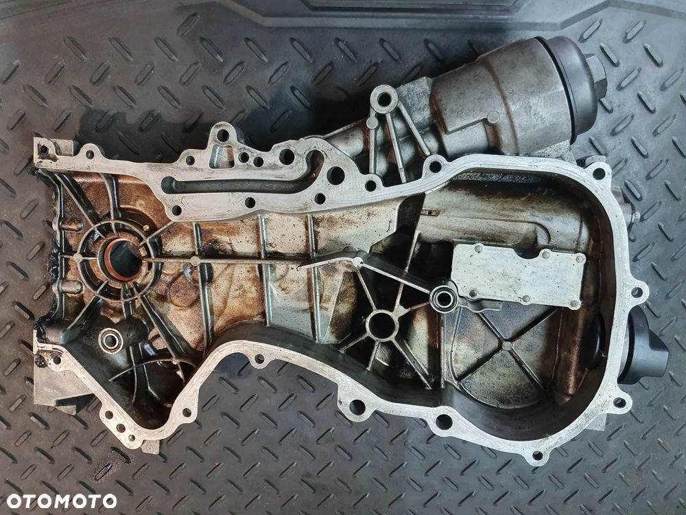 OBUDOWA ROZRZĄDU VW SEAT SKODA 1.6 FSI BTS 03C109211BH - 3
