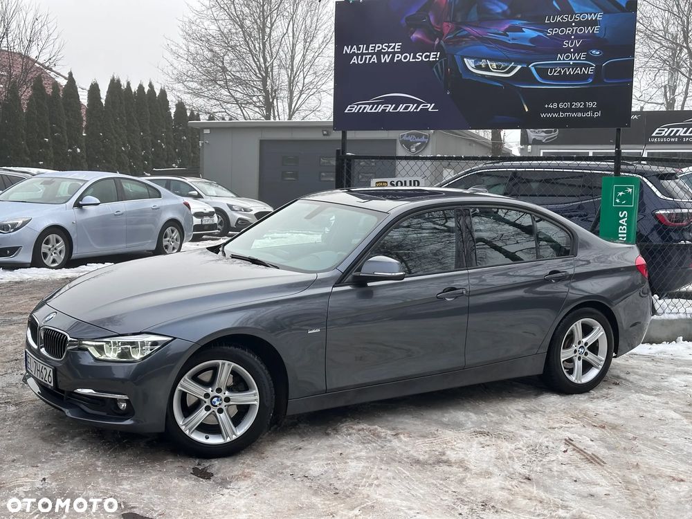 BMW Seria 3 328i xDrive Sport-Aut - 3