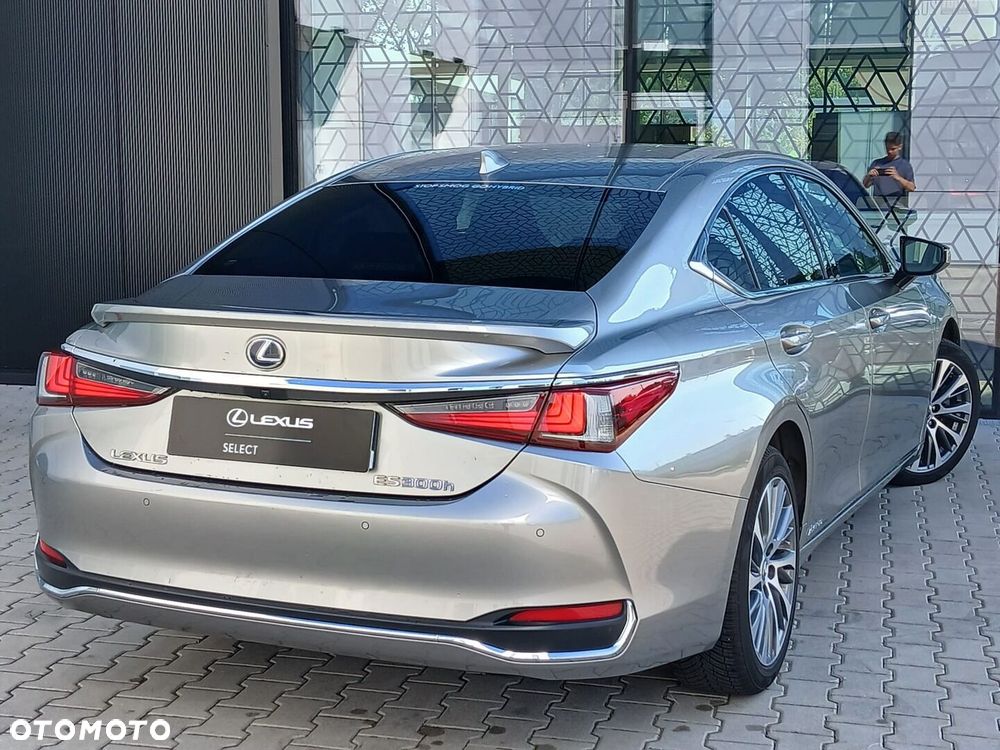 Lexus ES - 13