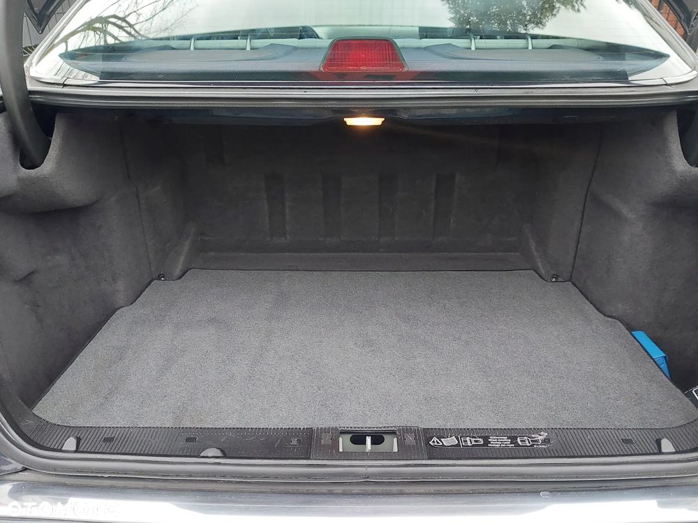 Mercedes-Benz Klasa E - 29