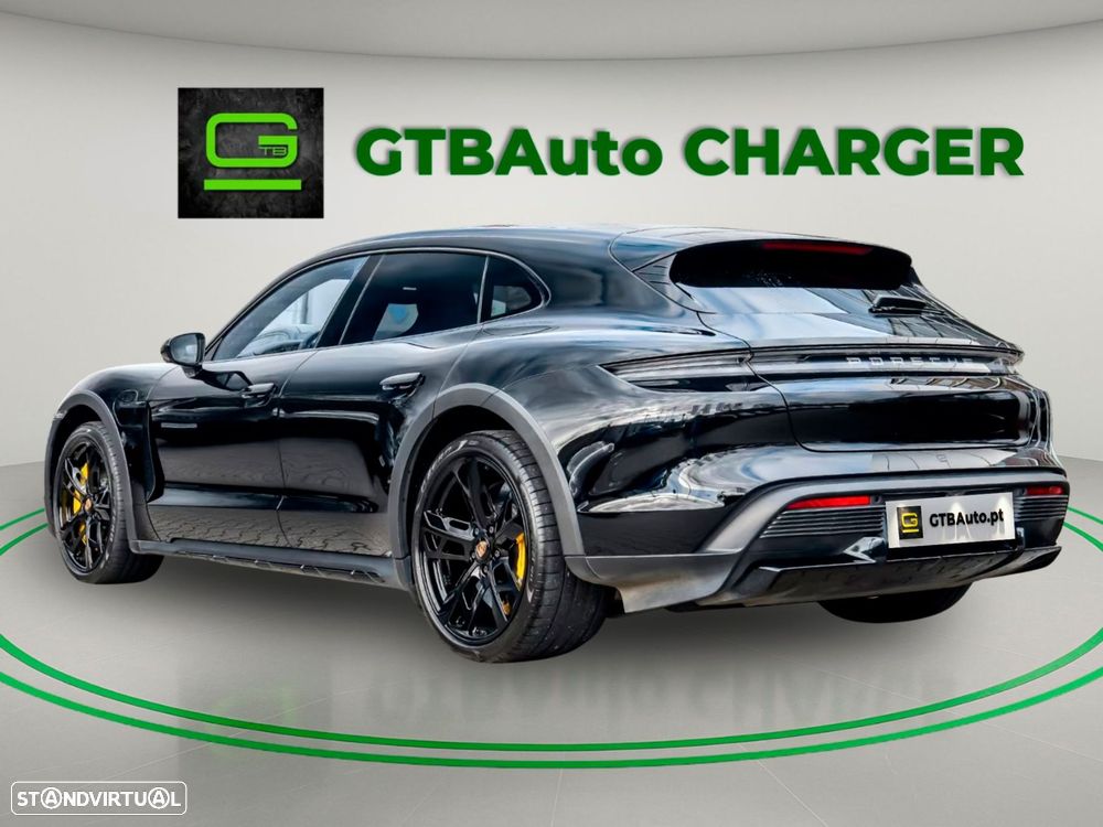 Porsche Taycan Cross Turismo - 26
