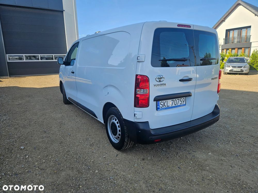 Toyota ProAce Kombi D-4D Medium 2,7t - 4