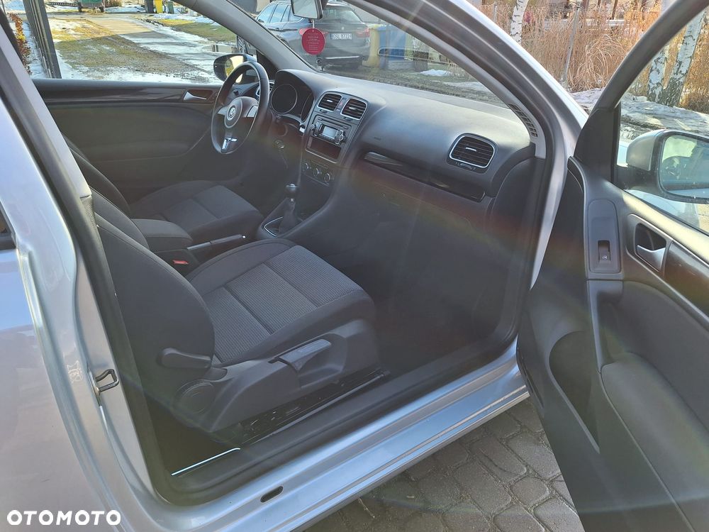 Volkswagen Golf 1.4 Comfortline - 12