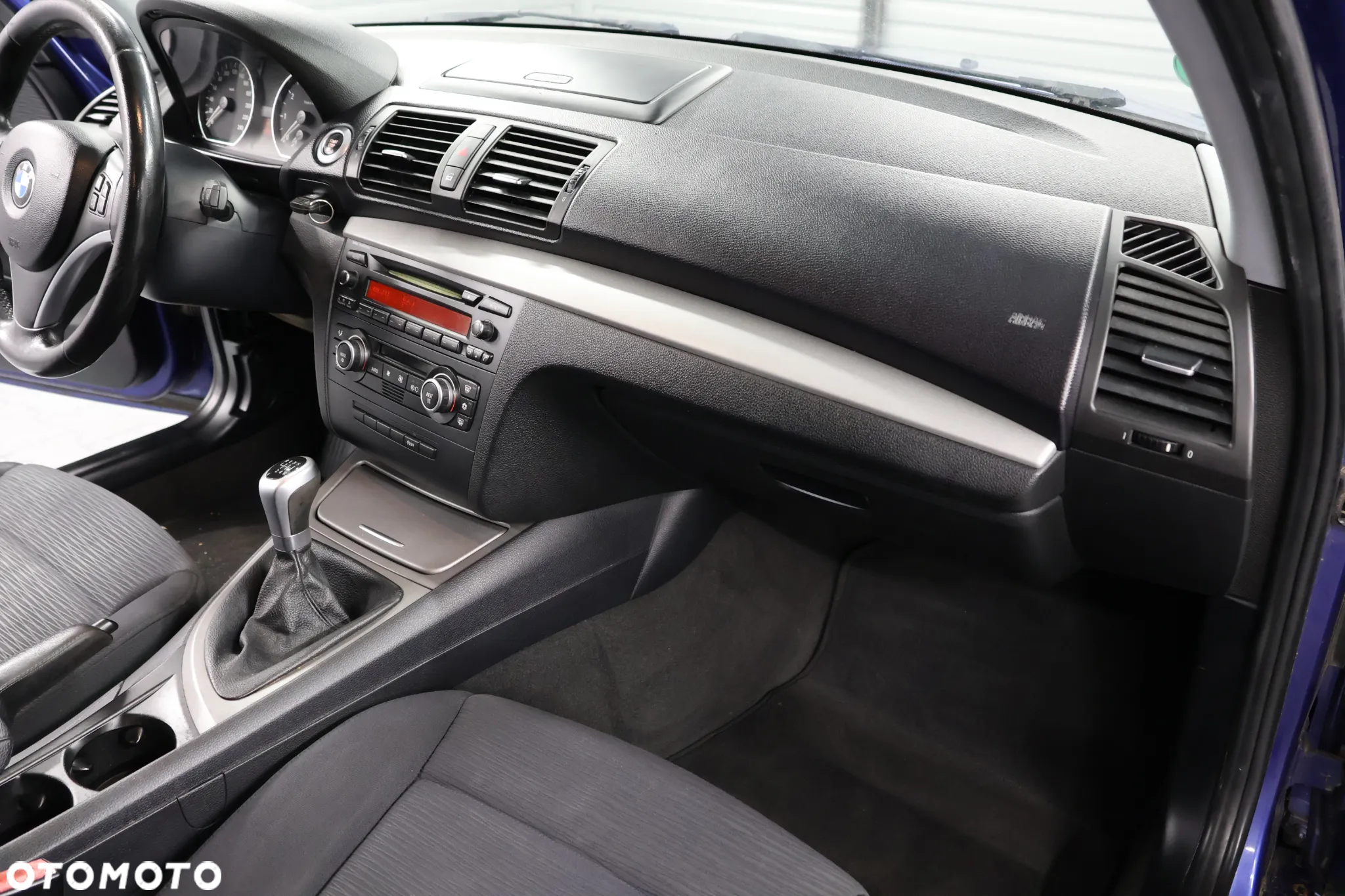 BMW Seria 1 116i - 11