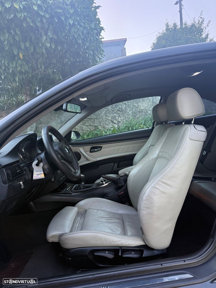 BMW 320 d Coupe - 11