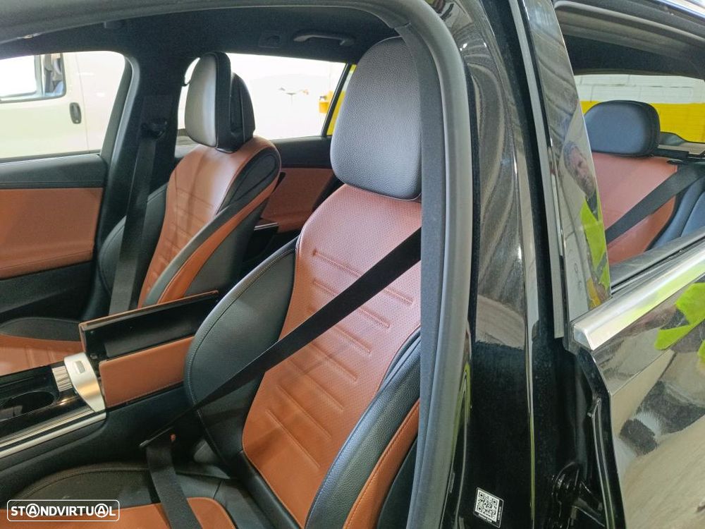 Mercedes-Benz C 300 - 5