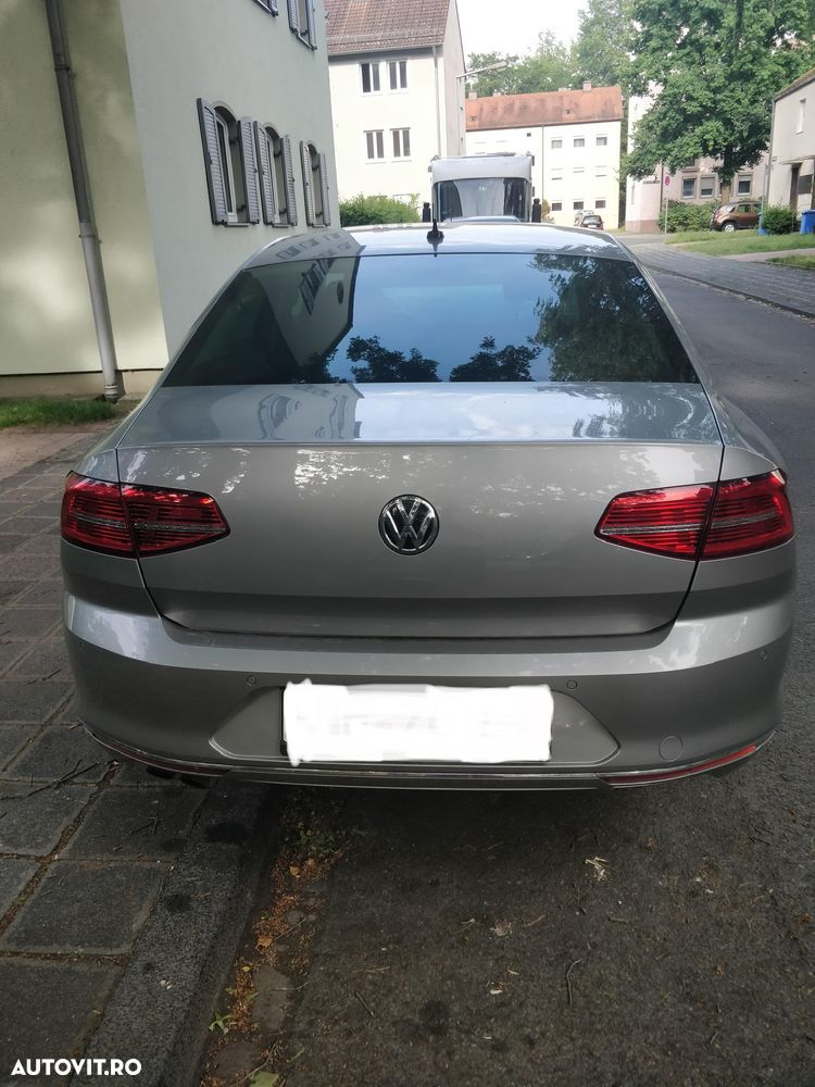 Volkswagen Passat 2.0 TDI SCR 4Mot DSG Highline - 3