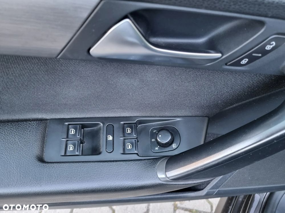 Volkswagen Passat 2.0 TDI Comfortline - 18