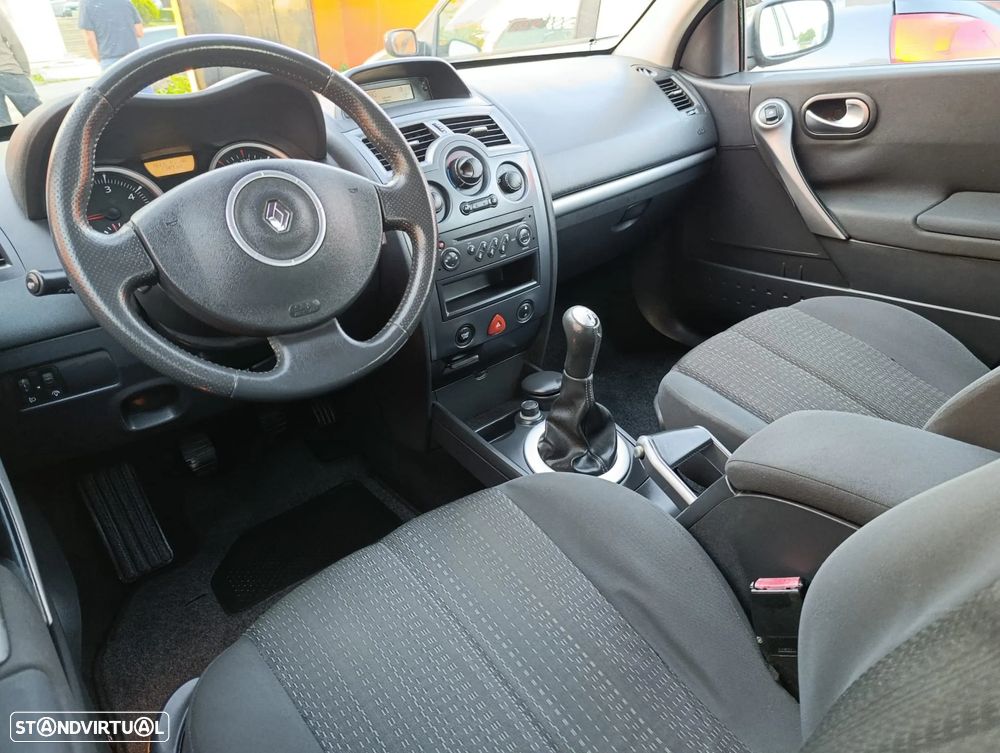 Renault Mégane Break 1.5 dCi Dynamique S - 10