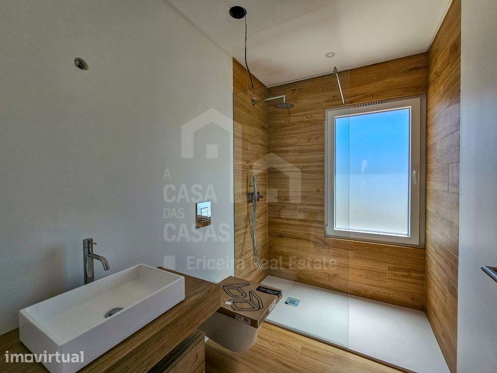 Vende Moradia T4 - Ericeira 9 km, A Casa das Casas - Grande imagem: 5/12