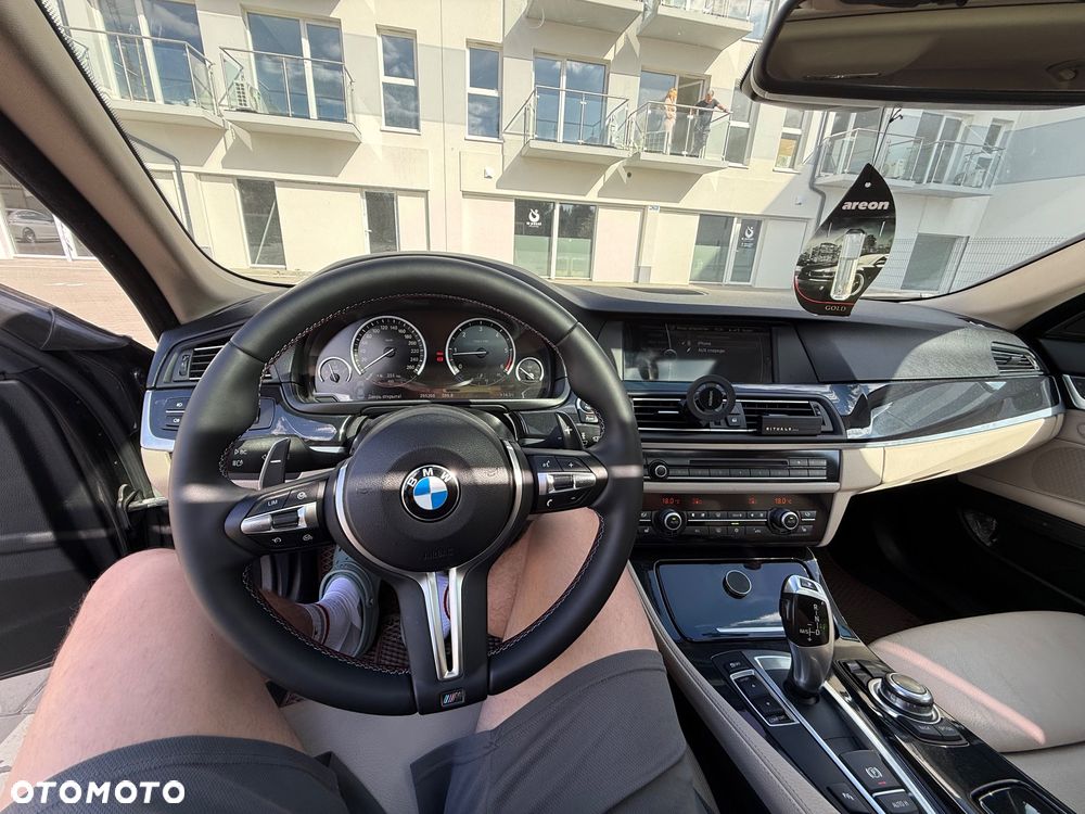 BMW Seria 5 525d xDrive - 20