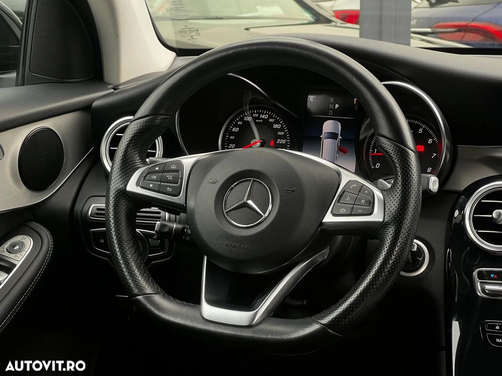 Mercedes-Benz GLC - 11