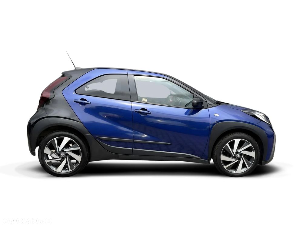 Toyota Aygo X 1.0 VVT-i Executive CVT - 8