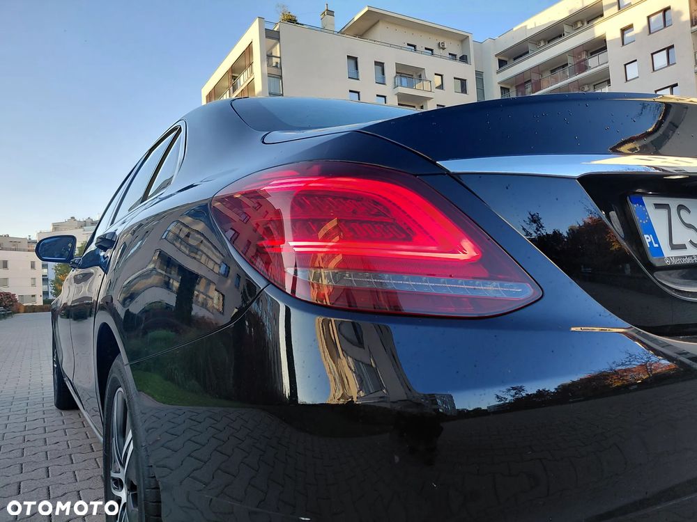 Mercedes-Benz Klasa C 180 9G-TRONIC - 11