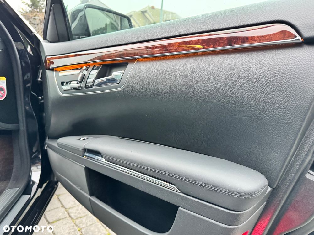Mercedes-Benz Klasa S 400 HYBRID L - 23
