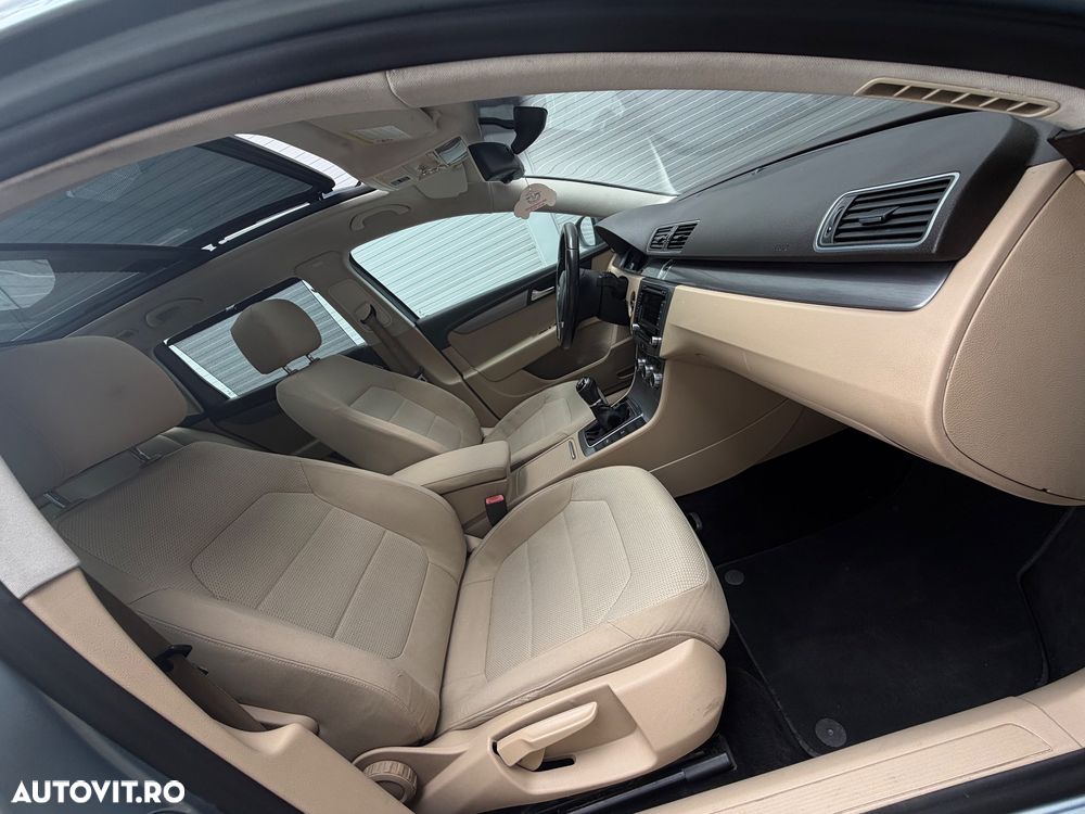 Volkswagen Passat - 8
