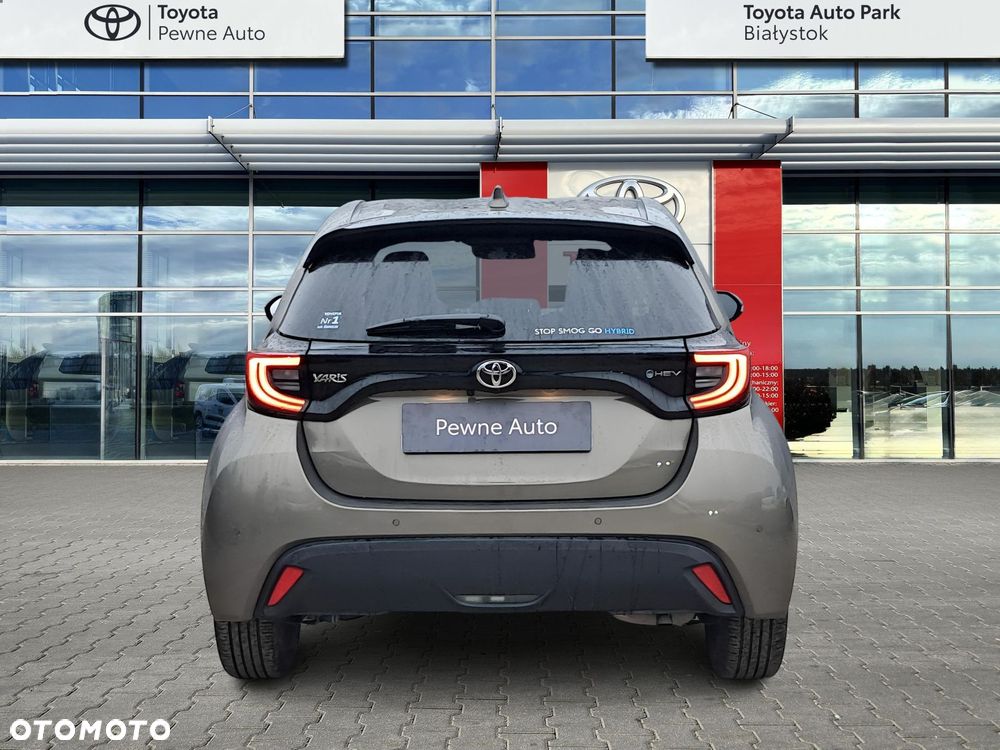 Toyota Yaris Hybrid 1.5 Style - 4
