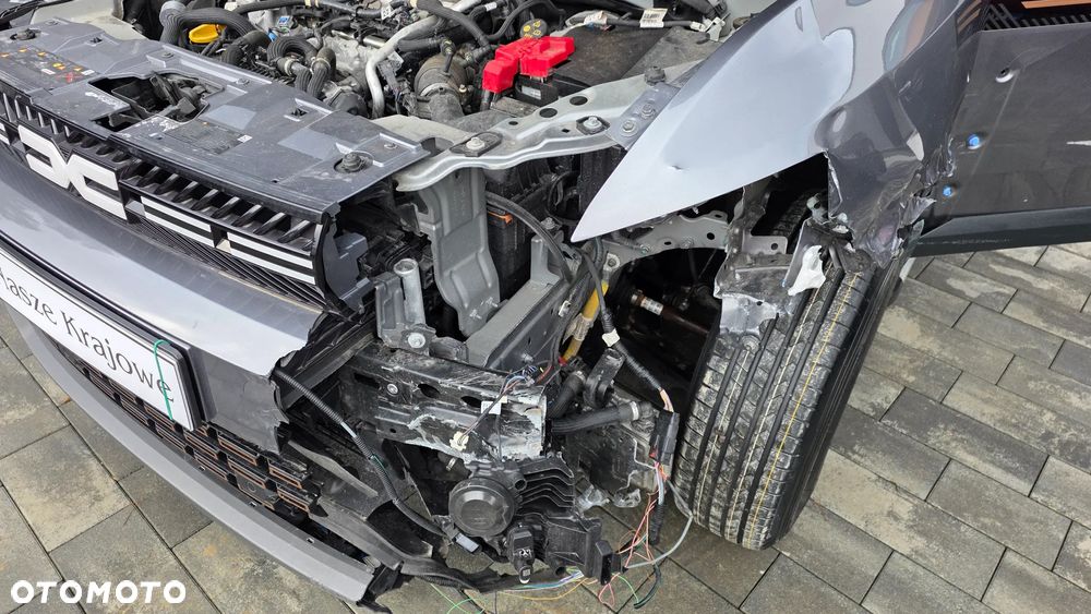 Dacia Bigster 1.2 TCe mHEV Extreme 4x4 - 39