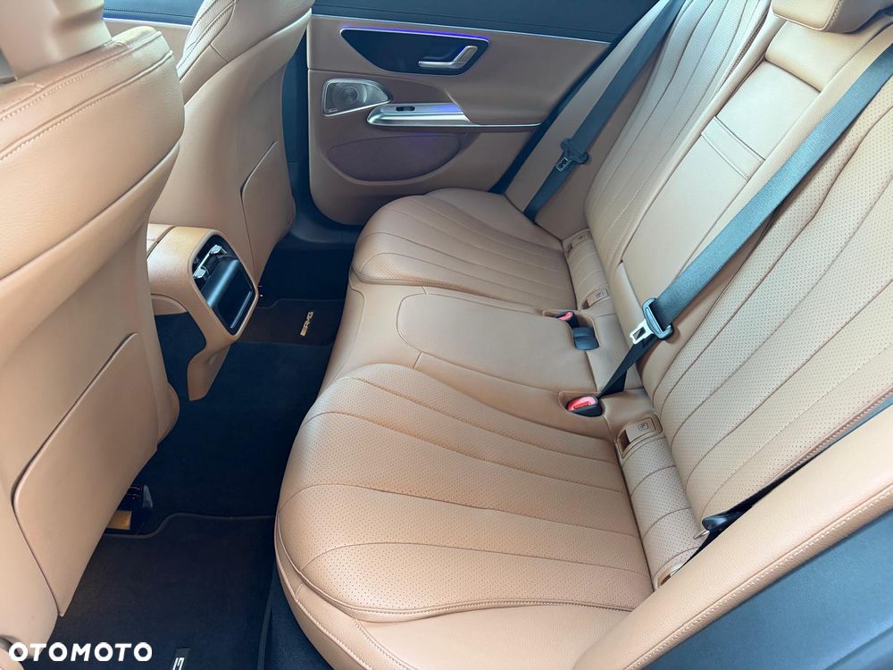 Mercedes-Benz Klasa E 220 d mHEV 4-Matic AMG 9G-Tronic - 16