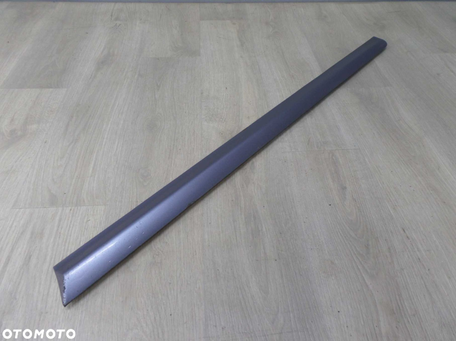 AUDI A4 B7 LISTWA DRZWI PRZOD DOLNA PRAWA 8E0853960C LY7H S-LINE 01-07 - 2