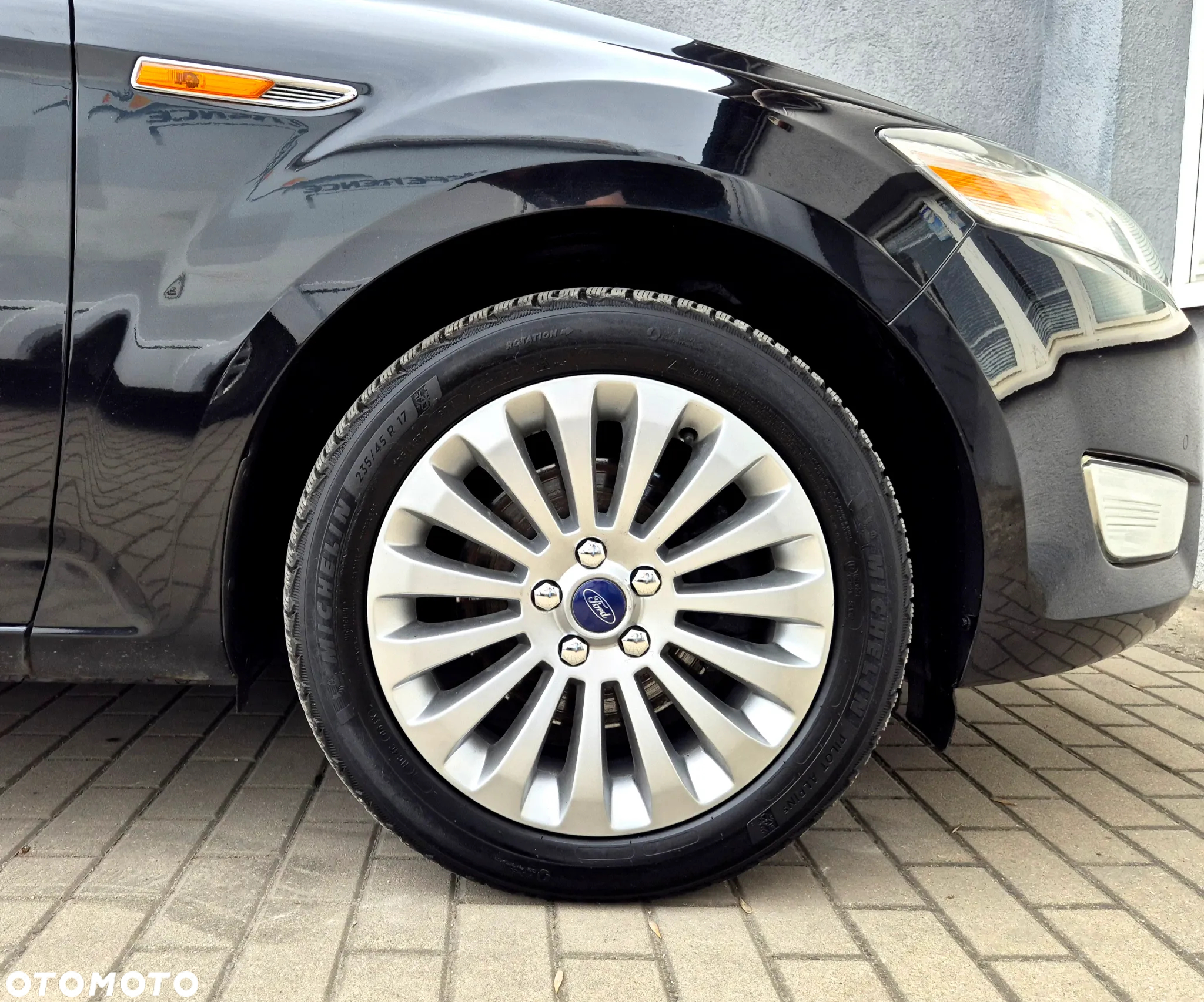 Ford Mondeo 1.6 Ghia - 14