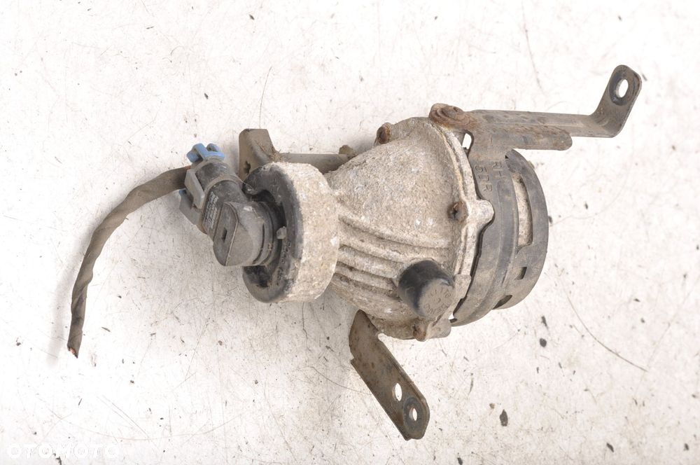 KIA CEED HALOGEN PRAWY 06-12 - 2