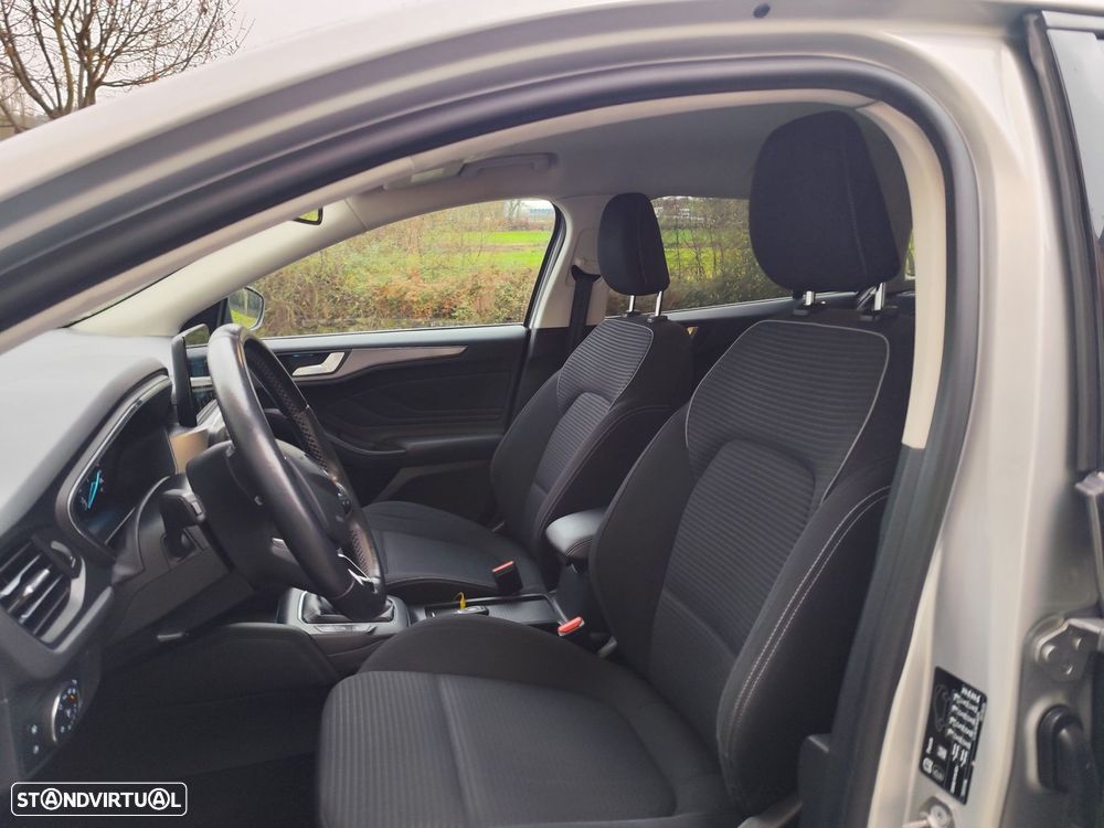 Ford Focus SW 1.5 TDCi EcoBlue Titanium - 4