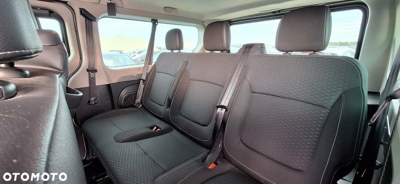 Opel Vivaro - 17