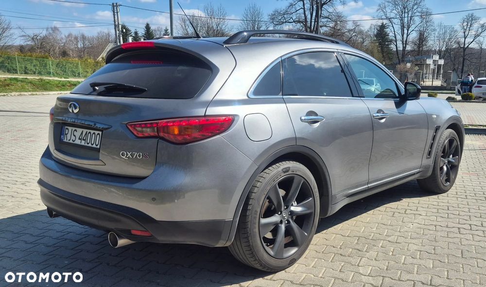 Infiniti Q70 3.0d S Premium - 4