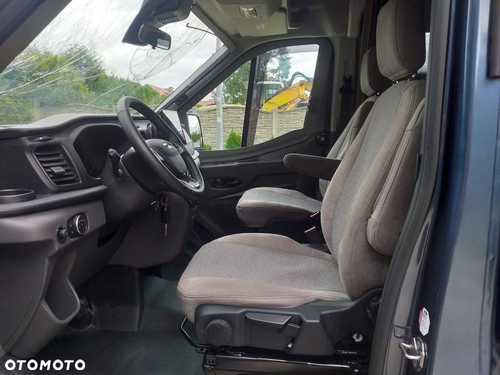 Ford Transit 4X4 CARADO  4 - Osobowy - 9
