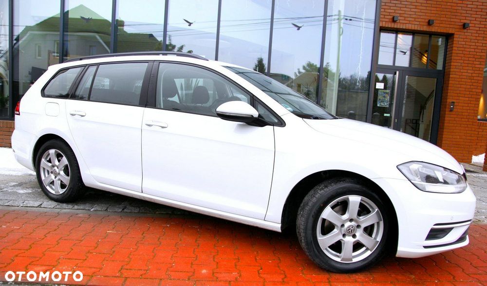 Volkswagen Golf - 31