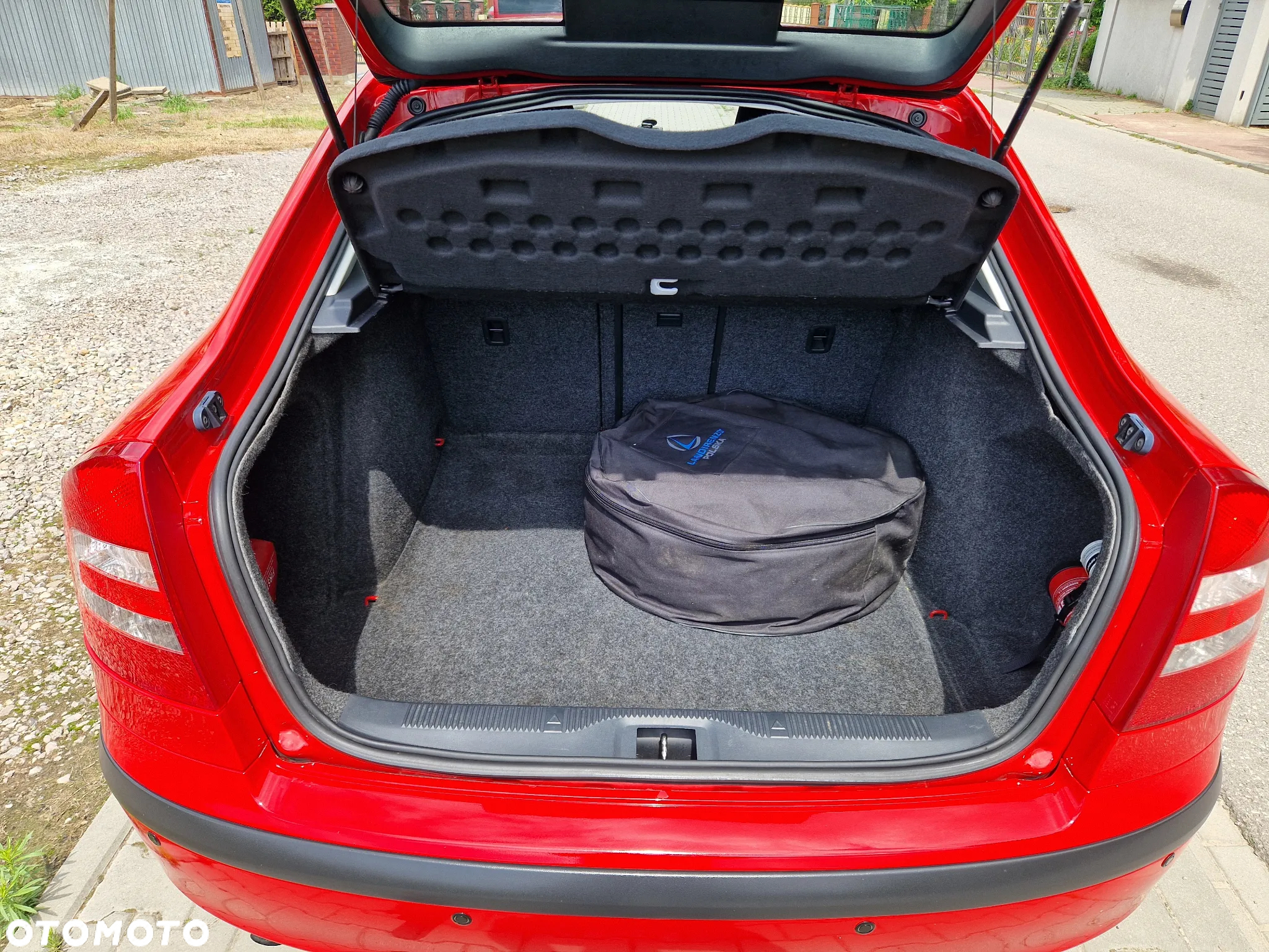 Skoda Octavia 1.6 Ambiente - 13